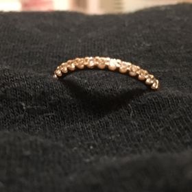 【AFRICA DIAMONDS(アフリカダイヤモンド)】の口コミ 普段から、ずっとつけていたいと思い、ダイヤの部分が出っ張ってないエタニ...