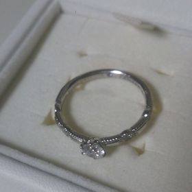 【CHER LUV(シェールラブ)の口コミ】 まず店内全ての中から気に入ったデザインを抜粋しました。最初は10点ほど…