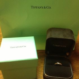 【ティファニー(Tiffany & Co.)の口コミ】 指輪は、ティファニーと決めていた為、私の希望でティファニーにしました…