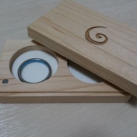 【SORA(ソラ)の口コミ】 ・指輪自体の素材に少し特殊なものを探していたので、それを扱っていたこ…