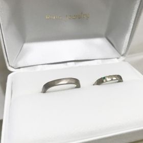 【mina.jewelry(ミナジュエリー)の口コミ】 自分達のオリジナルで周りとかぶらない指輪がよく、また自分達も制作に関…