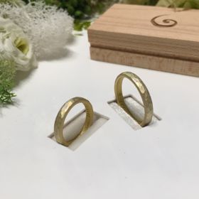 【SORA(ソラ)の口コミ】 Soraオリジナルの木目調のデザインが素敵だったので、プラチナとグリーン…