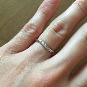 【4℃ BRIDAL(ヨンドシーブライダル)の口コミ】 結婚当初はお金が無くて結婚指輪を買えませんでした。
結婚後しばらくして…