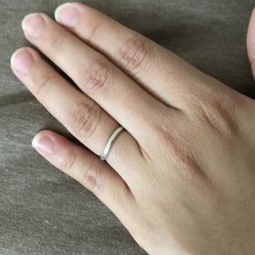 【【閉業】Marie et Marie(マリ・エ・マリ)の口コミ】 ピンクゴールドだけのものだと安っぽく見えるが、ピンクゴールドが少し入…