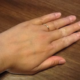 【Love Bond(ラブボンド)の口コミ】 肌になじみやすいゴールドでダイヤの入っているラインにもこだわりがある…