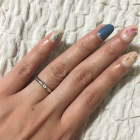 【ROYAL ASSCHER(ロイヤル・アッシャー)の口コミ】 シンプルなデザインのものを探していました！
他店でオーダーメイドで作る…