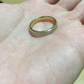 【N.Y.NIWAKA(ニューヨークニワカ)の口コミ】 お互いにシンプルなデザインのリングを探していました。尚且つ予算をでき…