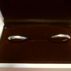 【アイプリモ(I-PRIMO)の口コミ】 漠然と結婚指輪はプラチナだと思っていたのですが、ピンクゴールドと組み…