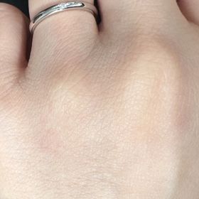 【BOASORTE(ボアソルテ)】の口コミ シンプルでありながらプラチナにカットが入っているデザインで気に入りまし...