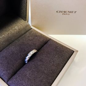 【ショーメ(CHAUMET)の口コミ】 指が細いので細めの指輪のほうが似合うかなとおもっていたのですが、トル…