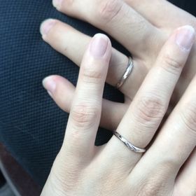 【アネリディギンザ(ANELLI DI GINZA)の口コミ】 ・シンプルで飽きのこないデザイン
・お互いの指の形に合っていること
・…