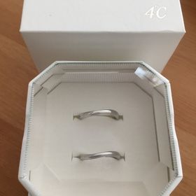 【4℃ BRIDAL(ヨンドシーブライダル)の口コミ】 夫婦共ディズニーが好きなので、ディズニーデザインがある4°Cで探して…