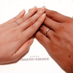 【銀座ダイヤモンドシライシの口コミ】 私たちは式までの時間がない中でリング探しが始まりました。
知識もなく宛…