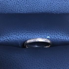 【ジュエリーサロン鶴】の口コミ 始めからオーダーリングにしようと決めていて、自分たちの好きな形にデザイ...