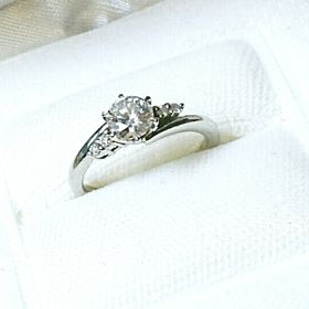 【la ape(ラ・アーペ)】の口コミ 他の人と被らない唯一のものが欲しく探して、こちらのブランドの指輪にする...