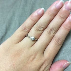 【ラザール ダイヤモンド(LAZARE DIAMOND)の口コミ】 元々、ミル打ちデザインの指輪を探していました。ミル打ちはデザイン変更…