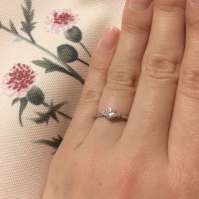 【アイプリモ(I-PRIMO)の口コミ】 横から見るとハートになっていて、
下からもダイヤモンドに光が入るところ…