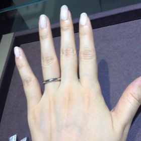 【ショーメ(CHAUMET)の口コミ】 プレーンなタイプのプラチナリングを当初は探していました。ショーメでは…