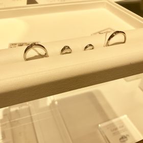 【Douxmiere bijou SOPHIA(ドゥミエール ビジュソフィア)の口コミ】 結婚式やハネムーンにお金を貯めたかったので、彼と「婚約指輪は買わずに…