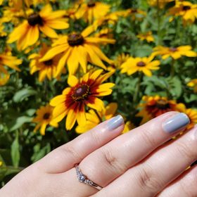 【アイプリモ(I-PRIMO)の口コミ】 指輪の決め手はデザインです。私は体も大きく、もちろん指も太いので直線…