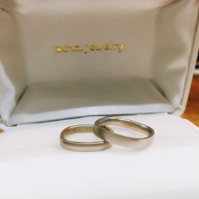 【mina.jewelry(ミナジュエリー)の口コミ】 はじめは憧れのブランドの結婚指輪にしようと2件見に行きましたが、ピンと…