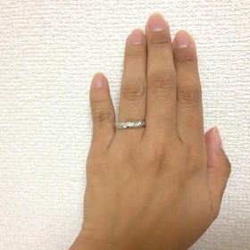 【Koa Nani(コアナニ)】の口コミ デザインが気に入り、購入しました。ハワイアンジュエリーは幅広なものが多...