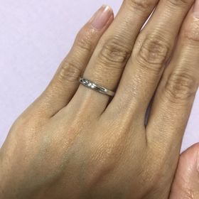 【銀座ダイヤモンドシライシの口コミ】 シンプルだけど王道すぎず、また、つけ心地がとても良く、しっくりきた。…