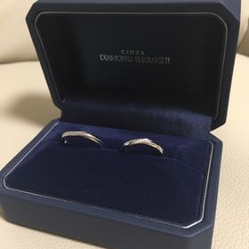 【銀座ダイヤモンドシライシの口コミ】 いくつかの店舗を回って、ようやく彼女のイメージに近いデザインを見つけ…