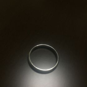 【宝寿堂(ほうじゅどう)の口コミ】 模様も加工も何もない、シンプルで低価格な指輪を探しておりました。妻も…