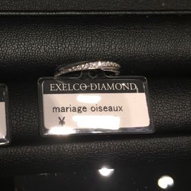 【エクセルコダイヤモンド(EXELCO DIAMOND)の口コミ】 幸せを運ぶ鳥という意味合いのあるマリアージュオワゾー
ストレートライン…
