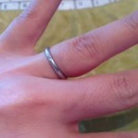 【4℃ BRIDAL(ヨンドシーブライダル)の口コミ】 普段指輪をつける習慣がなかったので、つけていても違和感をなるべく感じ…