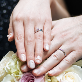 【ヴァンドーム青山(VENDOME AOYAMA)の口コミ】 指が細く見えるように、リングが斜め状になっているものを選びました。
真…