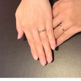 【NIESSING(ニーシング)の口コミ】 セミオーダーの指輪だったので、自身の肌に合った色や指馴染みの良い太さ…