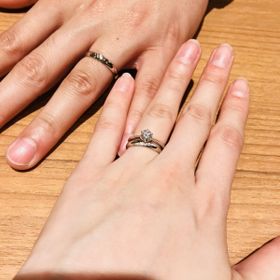 【PILOT BRIDAL(パイロットブライダル)の口コミ】 着け心地が良く、30年先もつけられるシンプルなデザイン、Pt999でとても丈…