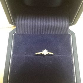 【銀座ダイヤモンドシライシの口コミ】 彼女が気にいる事が出来、店員の接客態度もとてもよかった。緊張していま…