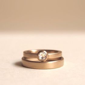 【mina.jewelry(ミナジュエリー)の口コミ】 はじめは、指輪のデザインが曖昧だった私たちの希望を見える形にサンプル…