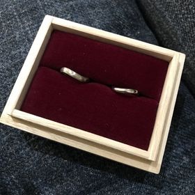 【ichi(イチ)の口コミ】 結婚が決まり結婚指輪を購入しようと色々お店巡りをしました。しかし、既…