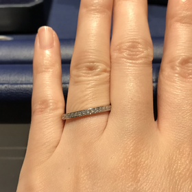 【銀座ダイヤモンドシライシの口コミ】 数店舗回った中で一番綺麗でキラキラしていて輝いていました！
店舗内で、…