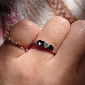 【Ponte Vecchio(ポンテヴェキオ)の口コミ】 太めのマリッジリングが手が大きい私にピッタリで接客してくれた店員さん…