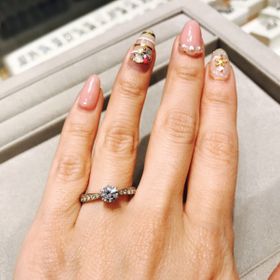 【WATANABE / 卸商社直営　渡辺の口コミ】 メレダイヤを付けると、中心のダイヤが目立たないかなと悩んでいたのです…