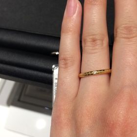 【エクセルコダイヤモンド(EXELCO DIAMOND)の口コミ】 他のブランドでは見たことのない、レースミル打ちのデザインに惹かれまし…