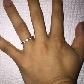 【カルティエ(Cartier)の口コミ】 デザインがとてもお洒落です。マリッジリングなのですがどちらかというと…