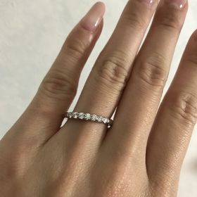 【銀座ダイヤモンドシライシの口コミ】 たくさんのジュエリーショップを転々と回って探して行きました。1番の決め…