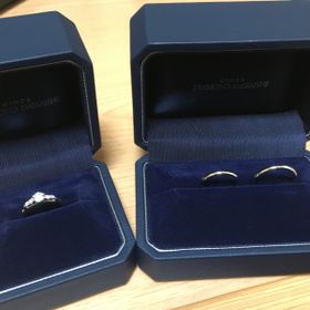 【銀座ダイヤモンドシライシの口コミ】 ダイヤモンドの輝きが素晴らしかったです。その時入荷されている中でオス…