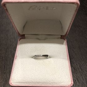 【Petit Marie(プチマリエ)の口コミ】 婚約指輪を購入のさい、派手すぎず、可愛いやつが良かったのでプチマリエ…