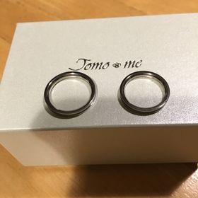 【Tomo me(トモミ)の口コミ】 アレルギー反応が起きにくい素材で探していました。このブランドを扱って…