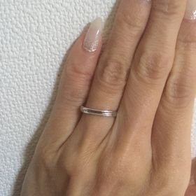 【宝寿堂(ほうじゅどう)の口コミ】 指に合うデザインを選んでもらいました。シンプルですがウェーブラインが…