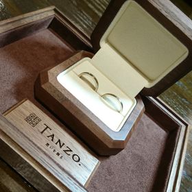 【TANZO.(鍛造指輪)の口コミ】 婚約指輪を以前に作って頂いたことがあり、その時はサプライズで渡すため…