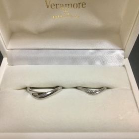 【Veramore(ヴェラモーレ)】の口コミ ハートのようなアーチ型をしており、なかなか見ない形状だったので一目惚れ...