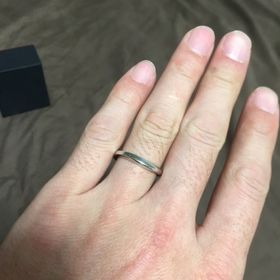 【ラザール ダイヤモンド(LAZARE DIAMOND)の口コミ】 1番の決めてはデザインでした。ぱっと見た印象ではシンプルなのですが、ラ…